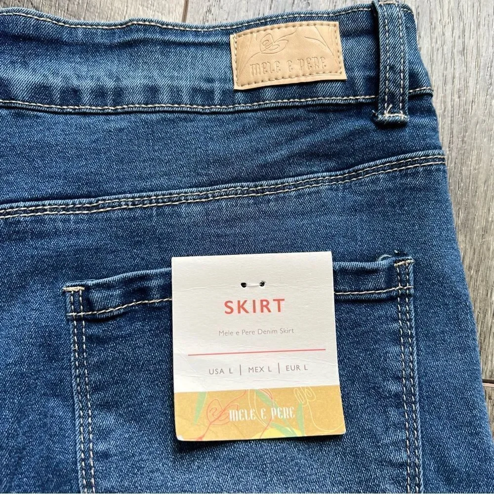 NWT Mele E Pere Blue Jean Button Up Mini Skirt Size Large